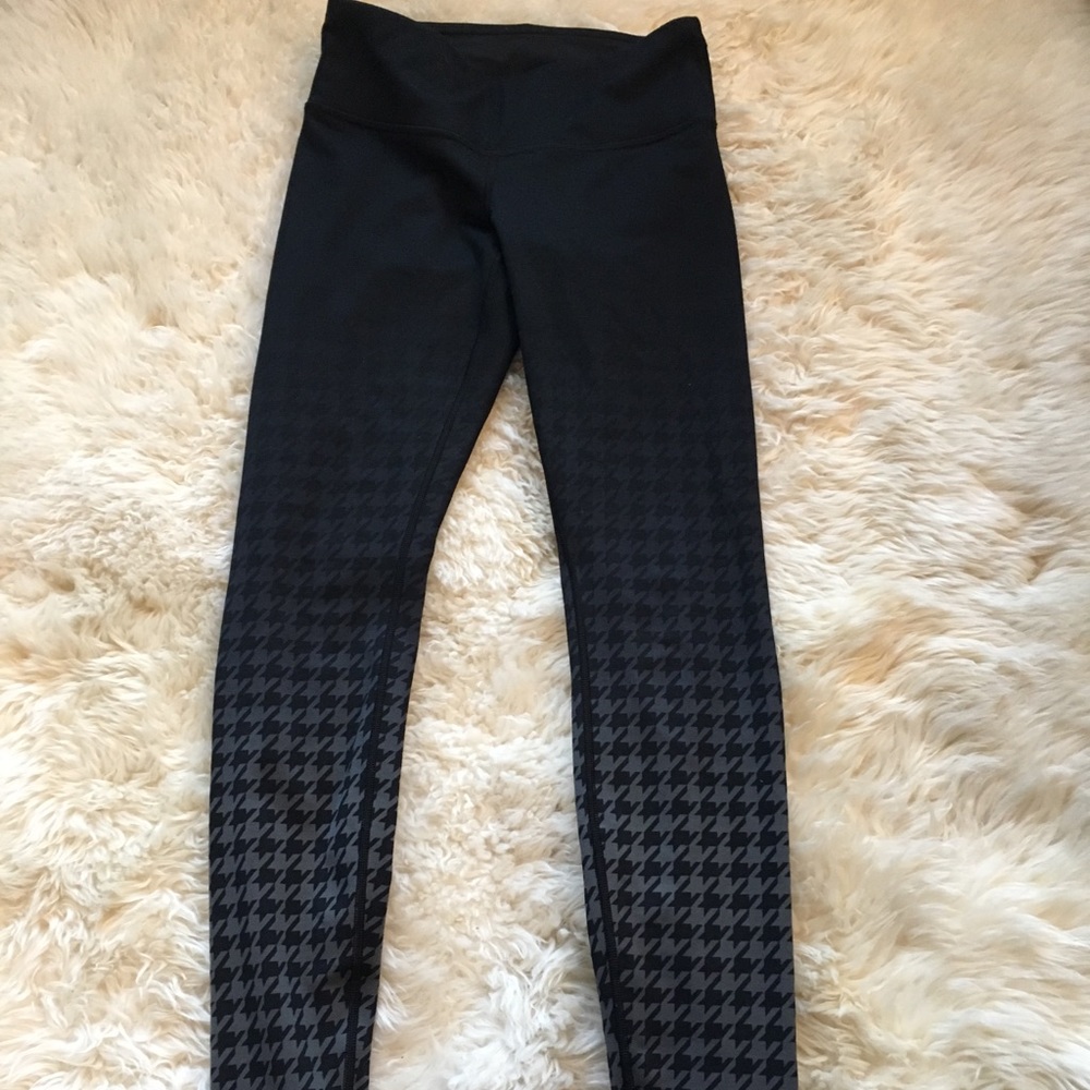 Lululemon full length tights (Size 4)